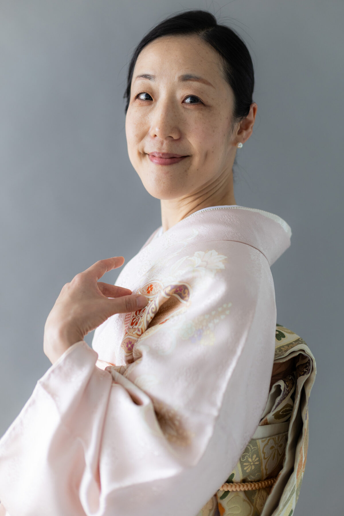 訪問着を着た女性